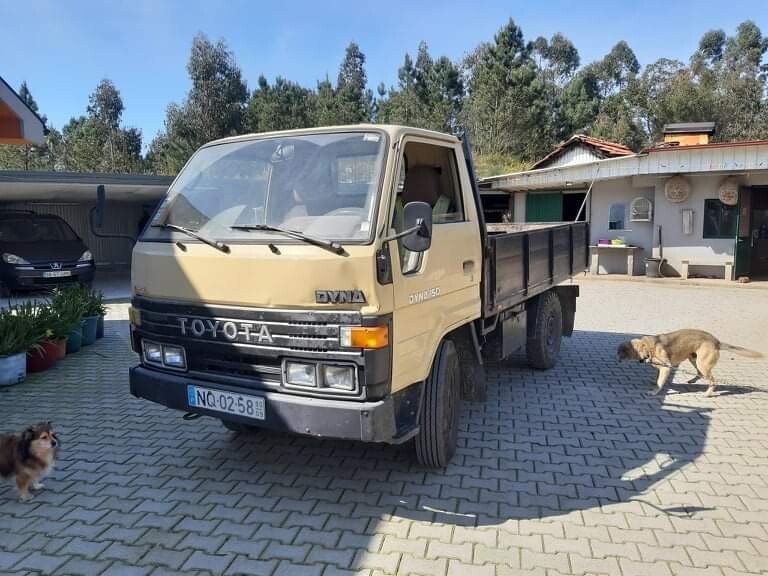 Venda - (Usada) Carrinha Toyota Dyna 150 1990 Diesel | AutoAds.pt